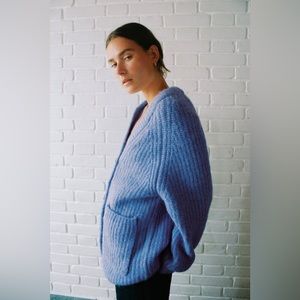 Zara cardigan size small with tags